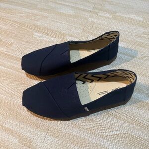 TOMS Navy Canvas Slip-On Flats with Light Blue Tag